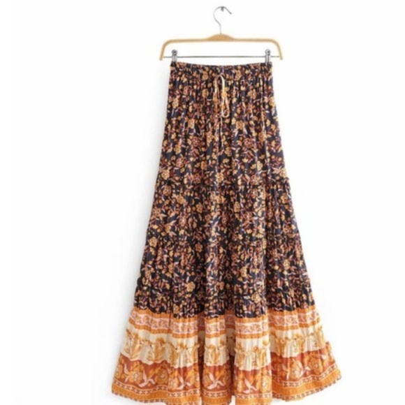 Bohemian floral print Off Shoulder Maxi Skirt Set - Picture 3 of 6